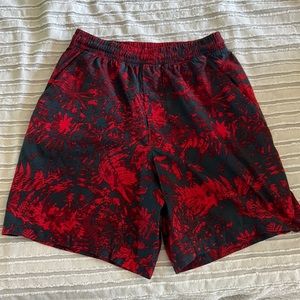Lululemon lineless shorts